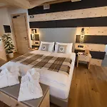 Roberta Alpine Adults Only فندق