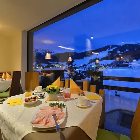 Roberta Alpine Adults Only