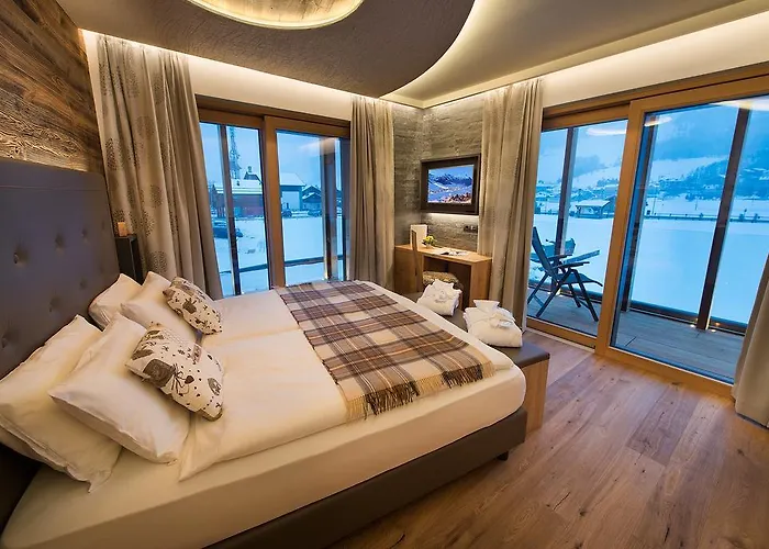 Roberta Alpine Adults Only 4*