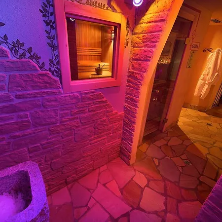 Hotel Roberta Alpine Adults Only 4*
